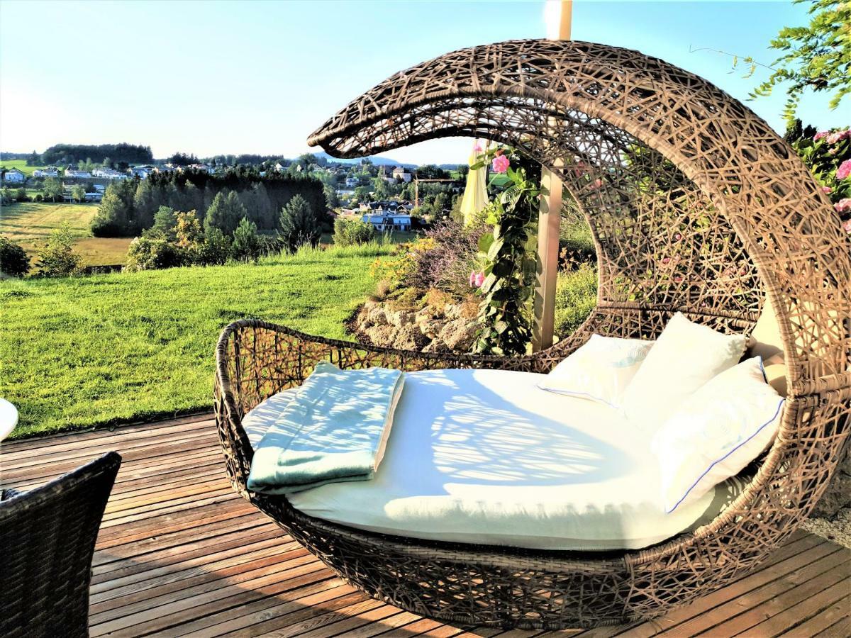Haus Am Weinberg II Leilighet Seekirchen am Wallersee Eksteriør bilde